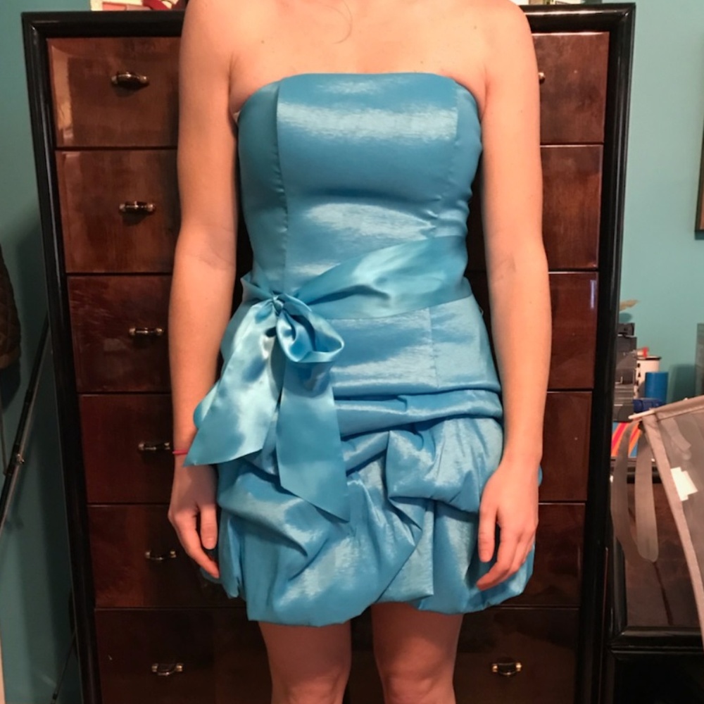 Light Blue Cocktail Dress Size 6 Jessica McClintoc